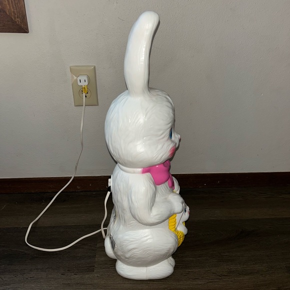 Empire Vintage 1995 Easter Bunny Blow Mold with Pink Bow and Basket 22” - Picture 5 of 9